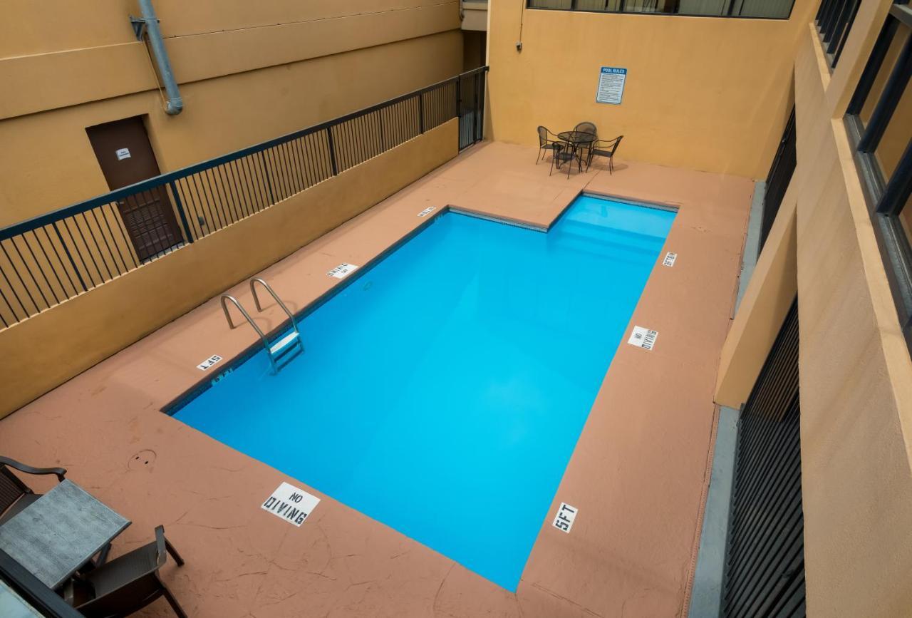Quality Inn & Suites Раунд Рок Екстериор снимка