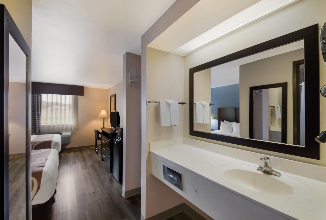 Quality Inn & Suites Раунд Рок Екстериор снимка