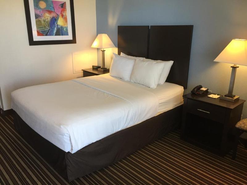 Quality Inn & Suites Раунд Рок Екстериор снимка